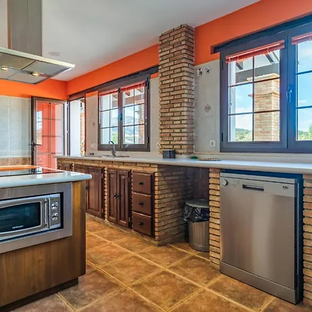 Pet Friendly In With Wifi Holiday home
